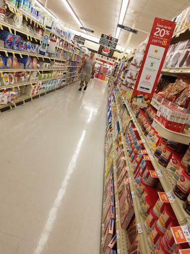 Grocery Store «Safeway», reviews and photos, 1140 N Springbrook Rd, Newberg, OR 97132, USA