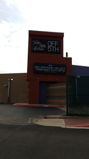 Shopping Mall «Rio Grande Valley Premium Outlets», reviews and photos, 5001 E Expy 83, Mercedes, TX 78570, USA