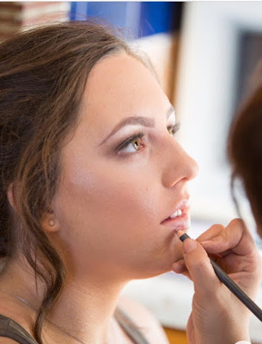 Reviews of Jessica Gago Makeup Artist in Swansea - Beauty salon