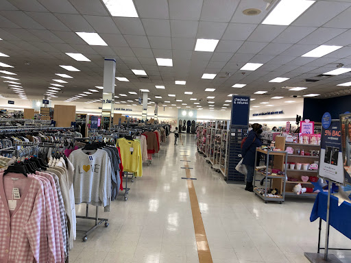 Department Store «Marshalls», reviews and photos, 13200 Middlebelt Rd, Livonia, MI 48154, USA
