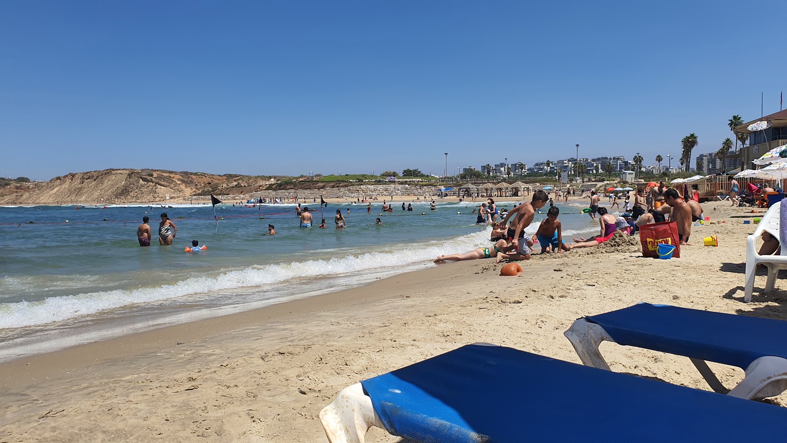 Foto de Tel Baruch beach área de resort de praia