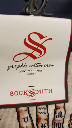 Used Clothing Store «Crossroads Trading Co.», reviews and photos, 2711 N Clark St, Chicago, IL 60614, USA