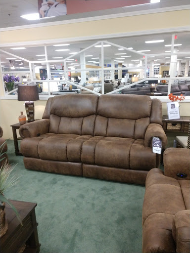 Furniture Store «Raymour & Flanigan Furniture and Mattress Store», reviews and photos, 1122 PA-611, Stroudsburg, PA 18360, USA