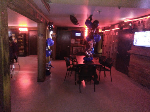 Bar «Red 13 Tattoo Studio & Saloon», reviews and photos, 3450 Rio Vista Ave, Orlando, FL 32805, USA