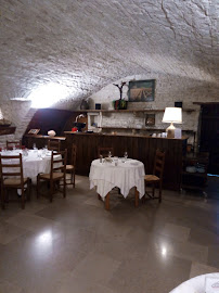 Atmosphère du Restaurant Hostellerie de la Fontaine à Deux Rivières - n°4