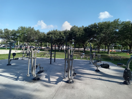 Park «Highland Oaks Park», reviews and photos, 20300 NE 24th Ave, Miami, FL 33180, USA