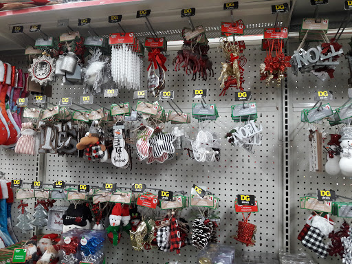 Discount Store «Dollar General», reviews and photos, 321 St Charles Rd, Villa Park, IL 60181, USA