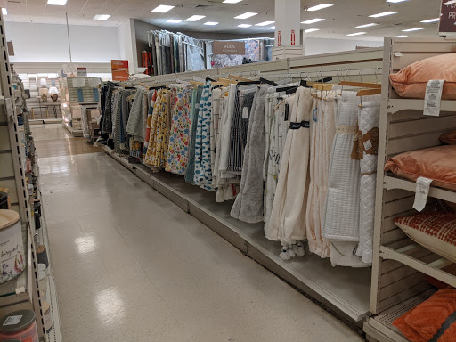 Department Store «Marshalls & HomeGoods», reviews and photos, 20515 Biscayne Blvd, Aventura, FL 33180, USA