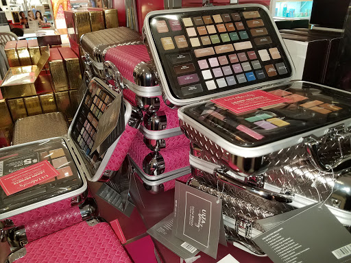 Hair Salon «Ulta Beauty», reviews and photos, 4115 N Harlem Ave, Norridge, IL 60706, USA