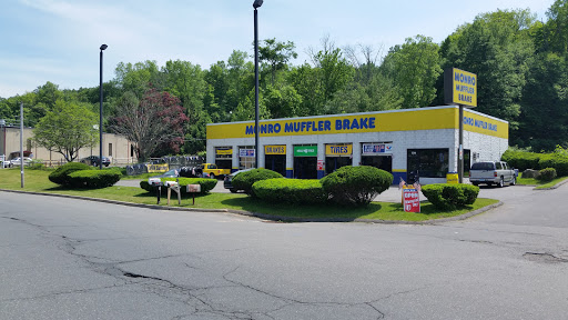 Auto Repair Shop «Monro Muffler Brake & Service», reviews and photos, 774 Rubber Ave, Naugatuck, CT 06770, USA