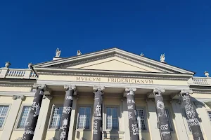 documenta und Museum Fridericianum gGmbH image