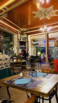 Atmosphère du Restaurant Café de la Paix à Valréas - n°8