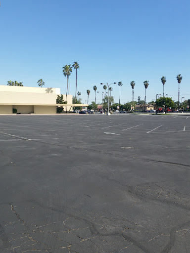 Auto Repair Shop «Sears Auto Center», reviews and photos, 5265 Arlington Ave, Riverside, CA 92504, USA