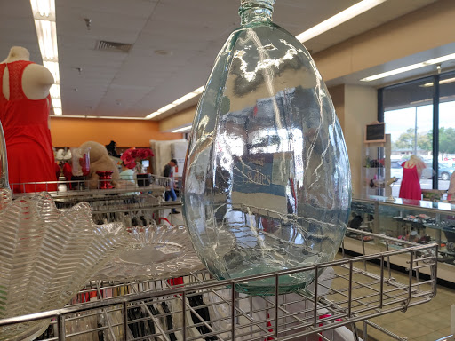 Thrift Store «Goodwill Donation Xpress», reviews and photos, 7800 South US Highway 17/92 #164, Casselberry, FL 32730, USA