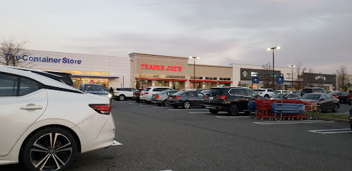 Shopping Mall «The Gallery at Westbury Plaza», reviews and photos, 900 Old Country Rd, Garden City, NY 11530, USA