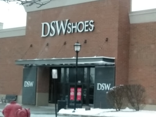 Shoe Store «DSW Designer Shoe Warehouse», reviews and photos, 4910 S Baldwin Rd, Lake Orion, MI 48359, USA