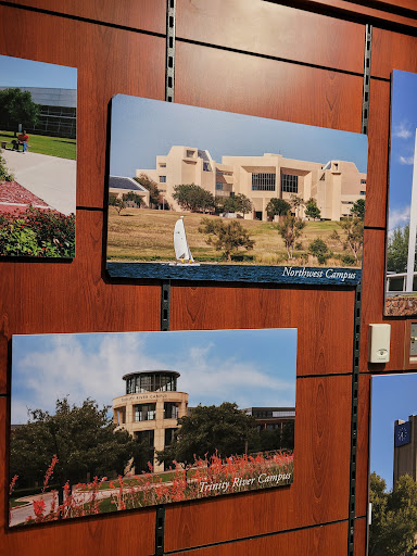 Book Store «TCC South Bookstore», reviews and photos, 5301 Campus Dr, Fort Worth, TX 76119, USA