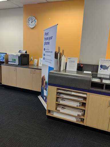 Shipping and Mailing Service «FedEx Office Ship Center», reviews and photos, 127 Kearny St, San Francisco, CA 94108, USA