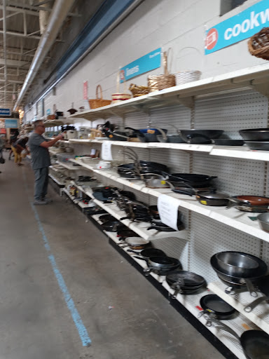 Building Materials Store «Lexington Habitat for Humanity ReStore», reviews and photos, 451 Southland Dr, Lexington, KY 40503, USA