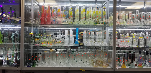 Tobacco Shop «Illusion Smoke Shop», reviews and photos, 4809 Laguna Blvd # 110, Elk Grove, CA 95758, USA