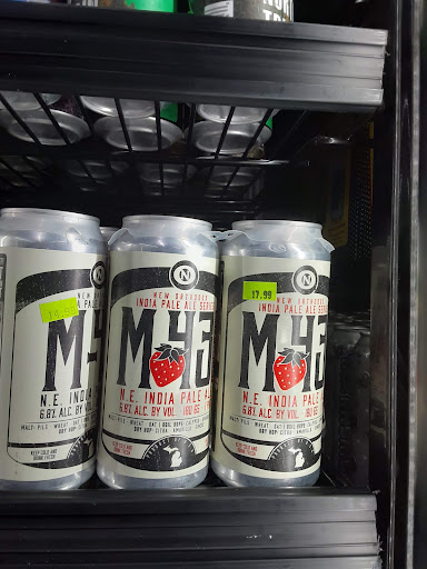 Liquor Store «Paradise Liquor», reviews and photos, 3237 Hilton Rd, Ferndale, MI 48220, USA