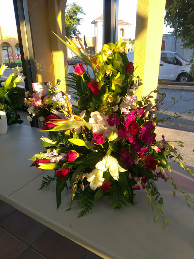 Florist «Omel Flowers», reviews and photos, 5898 W 16th Ave, Hialeah, FL 33012, USA