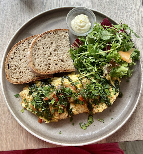 https://bistroprotiproudu.cz/