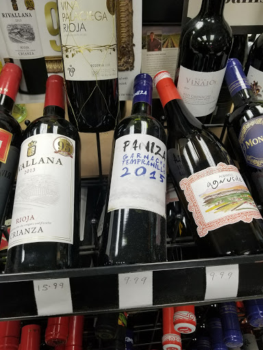 Wine Store «Lisbon Wines & Liquors Inc», reviews and photos, 191 Jericho Turnpike, Mineola, NY 11501, USA