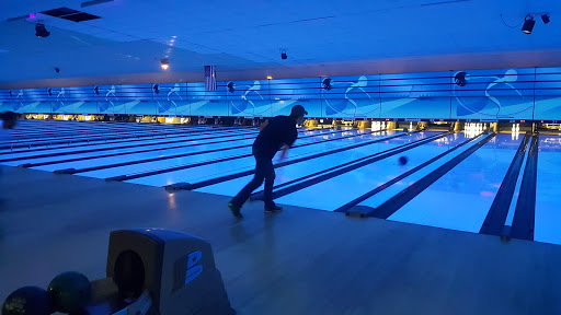 Bowling Supply Shop «Lodge Lanes», reviews and photos, 46255 S Interstate 94 Service Dr, Belleville, MI 48111, USA