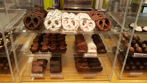 Chocolate Shop «Best Chocolate In Town», reviews and photos, 880 Massachusetts Ave, Indianapolis, IN 46204, USA