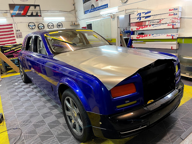 Comments and reviews of AtoZ Design car wrapping