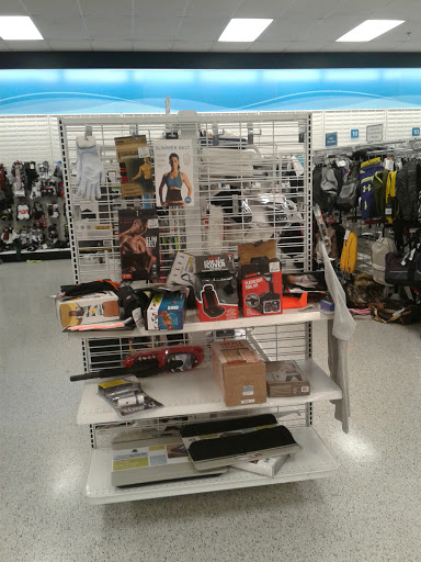 Clothing Store «Ross Dress for Less», reviews and photos, 1180 Stafford Market Pl, Stafford, VA 22556, USA