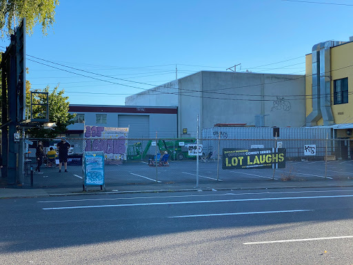 Comedy Club «Helium Comedy Club - Portland», reviews and photos, 1510 SE 9th Ave, Portland, OR 97214, USA