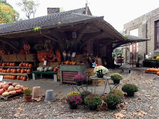 Garden Center «Chestnut Hill Flower & Garden», reviews and photos, 7639 Germantown Ave, Philadelphia, PA 19118, USA