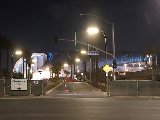 Liquor Store «Forum Liquors», reviews and photos, 801 S Prairie Ave, Inglewood, CA 90301, USA