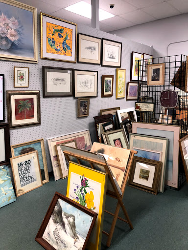 Thrift Store «VNA Hidden Treasures», reviews and photos, 656 21st St, Vero Beach, FL 32960, USA