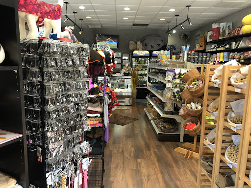 Pet Supply Store «Dog Style Canine Supply Company», reviews and photos, 2002 Judson Rd Suite 102, Longview, TX 75605, USA