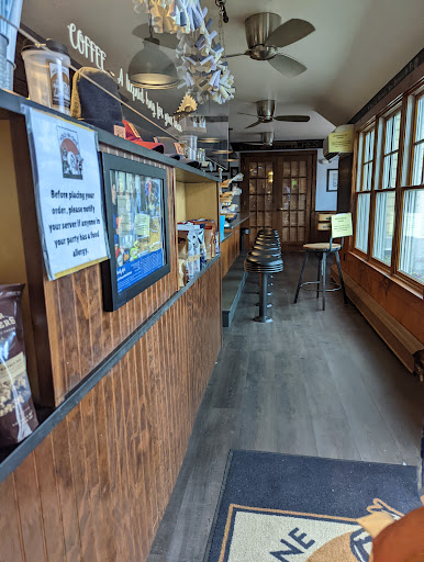 Bakery «Hole In One Bakery and Coffee Shop», reviews and photos, 4295 US-6, Eastham, MA 02642, USA