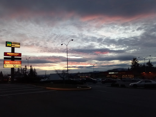 Grocery Store «Grocery Outlet Bargain Market», reviews and photos, 3445 Wheaton Way, Bremerton, WA 98310, USA