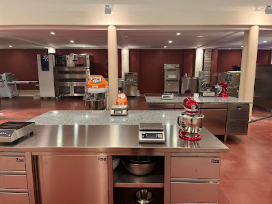 The French Culinary School 8 bis Chem. la Tour, 33650 Martillac, France