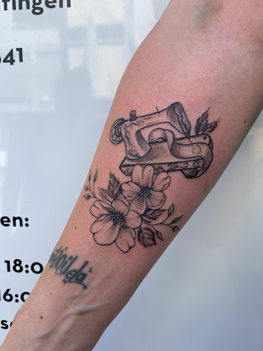 Pieksfein Sindelfingen Piercing & Tattoo