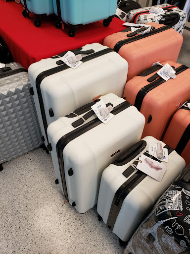 Clothing Store «Ross Dress for Less», reviews and photos, 2420 Chemical Rd, Plymouth Meeting, PA 19462, USA