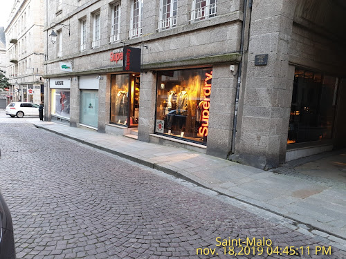 Magasin de vêtements Superdry Saint-Malo intra-muros Saint-Malo