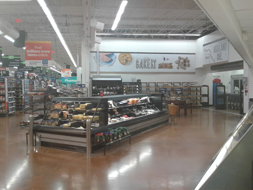 Supermarket «Walmart Neighborhood Market», reviews and photos, 1803 N Highland Ave, Clearwater, FL 33755, USA