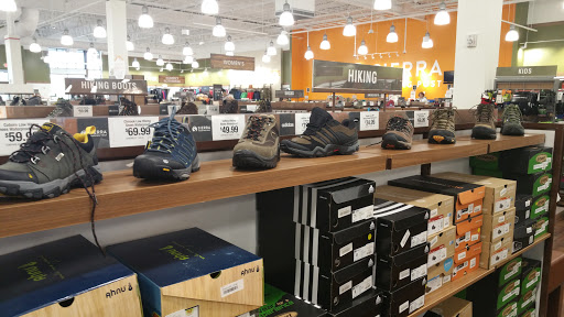 Outdoor Sports Store «Sierra Trading Post», reviews and photos, 215 N Maple Rd Unit 1F, Ann Arbor, MI 48103, USA