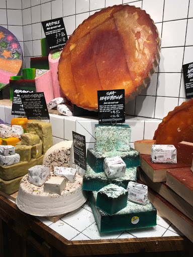 Cosmetics Store «Lush», reviews and photos, 313 Smith Haven Mall, Lake Grove, NY 11755, USA