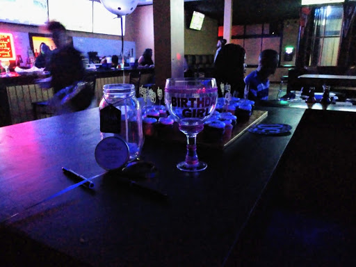 Bar & Grill «Crowne Sports Bar & Grill», reviews and photos, 7075 Jimmy Carter Blvd, Norcross, GA 30092, USA