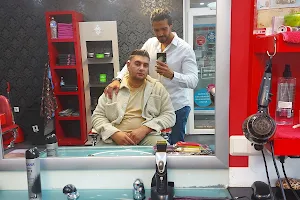 Momo Barbershop / Friseur image