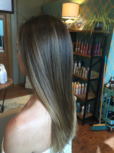 Hair Salon «The Vault Boutique Hair Lounge», reviews and photos, 1009 1st St #203, Snohomish, WA 98290, USA