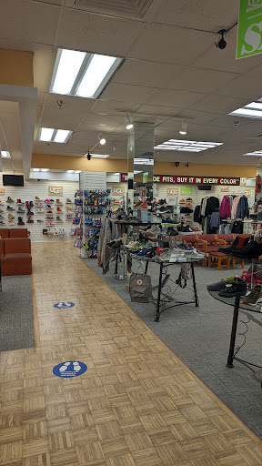 Shoe Store «Littles Shoes», reviews and photos, 5850 Forbes Ave, Pittsburgh, PA 15217, USA